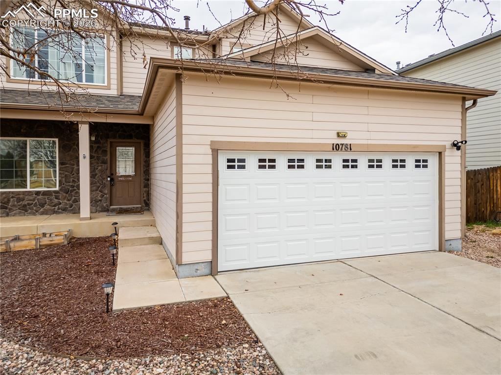 Image 3 of 27: Front of Structure