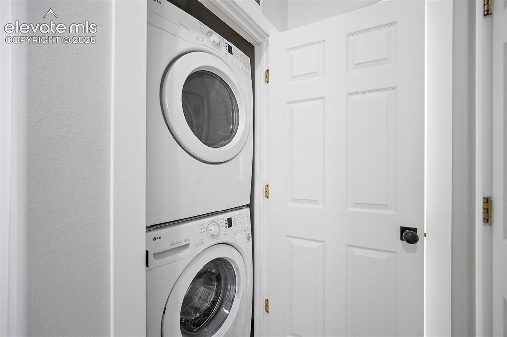 Image 17 of 28: Laundry