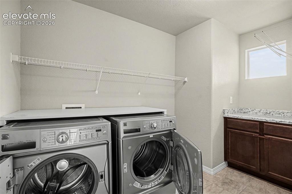 Image 13 of 19: Laundry