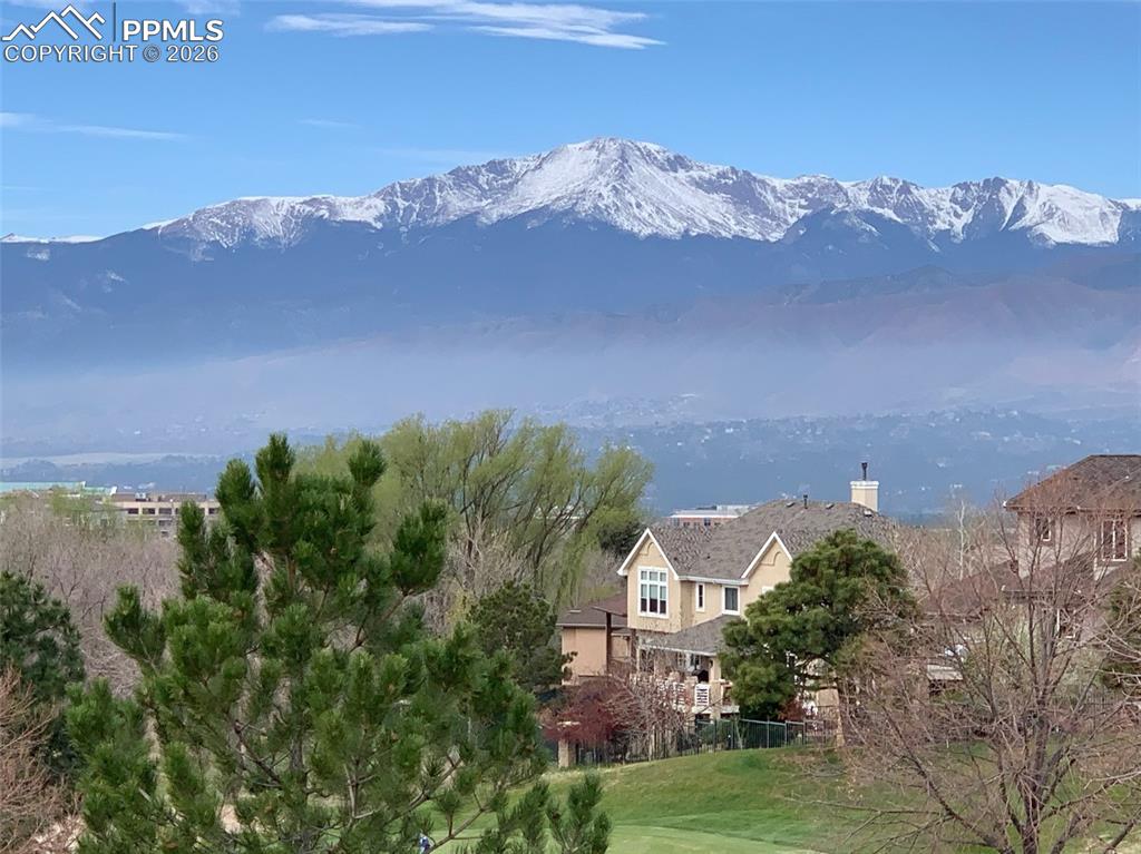 Image 25 of 47: View