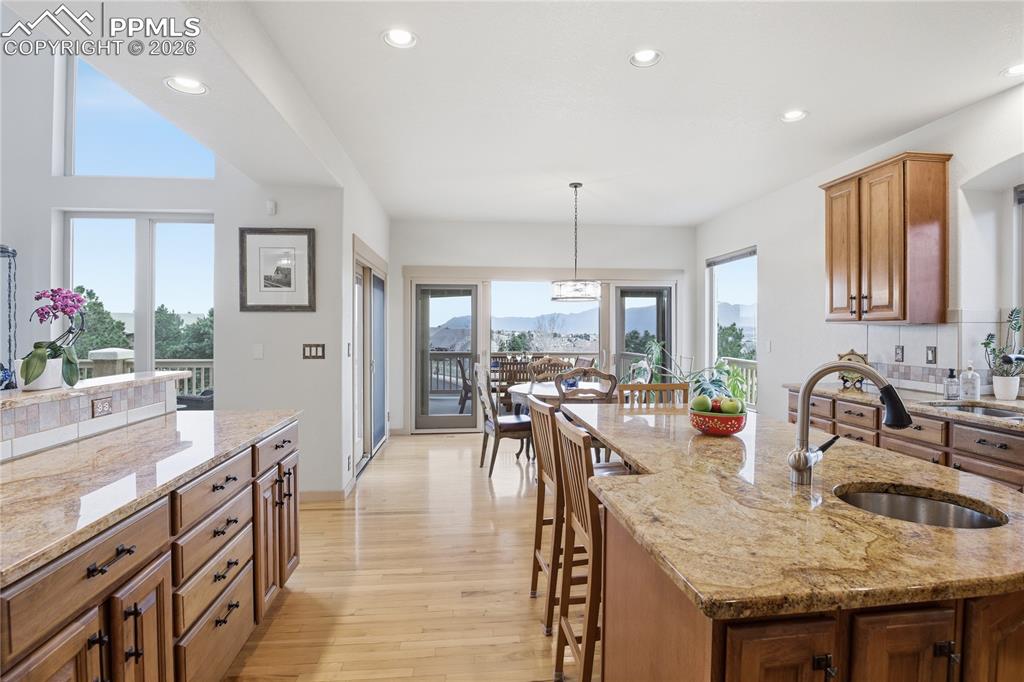 Image 6 of 47: Kitchen