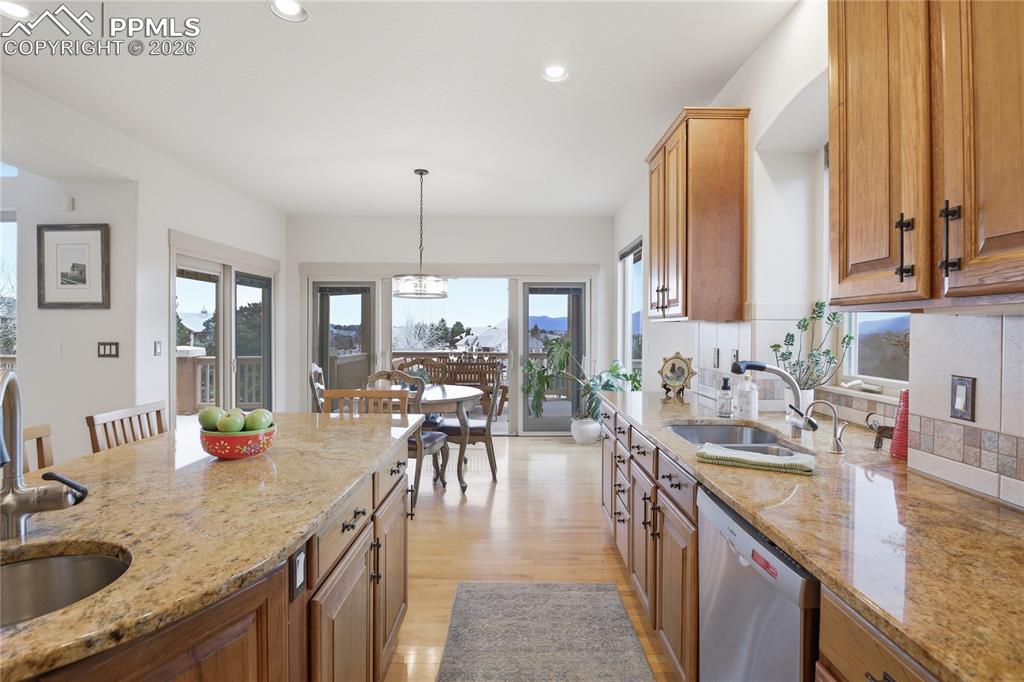 Image 9 of 47: Kitchen