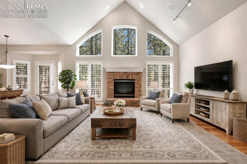 Image 10 of 50: Virtually Staged