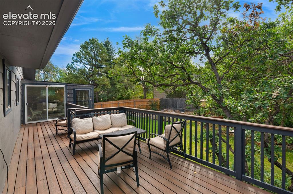 Image 11 of 39: Deck