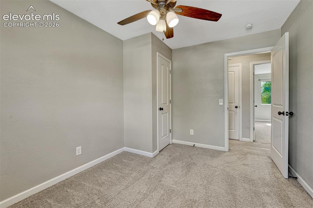 Image 19 of 49: Bedroom