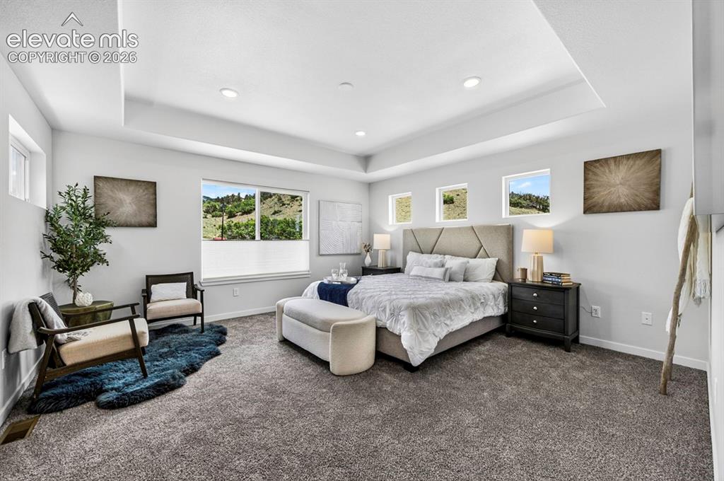 Image 19 of 48: Bedroom