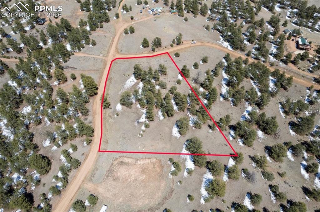Image 10 of 14: Property lines are approximate and not a survey