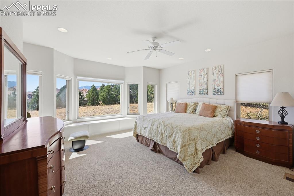 Image 22 of 49: Deck