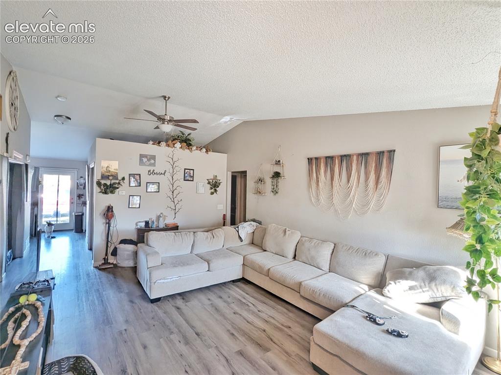 Image 11 of 20: Living Room