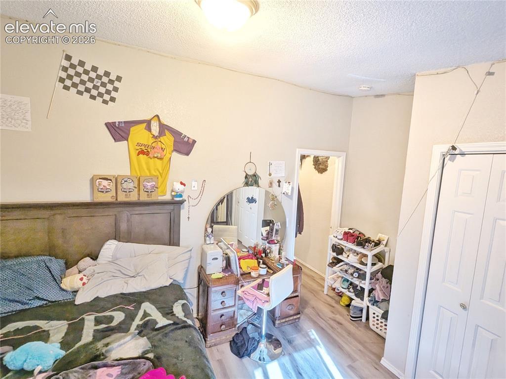 Image 9 of 20: Bedroom