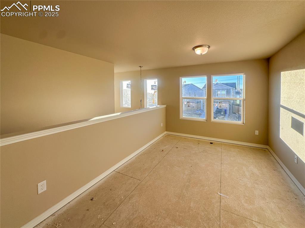 Image 13 of 19: Loft