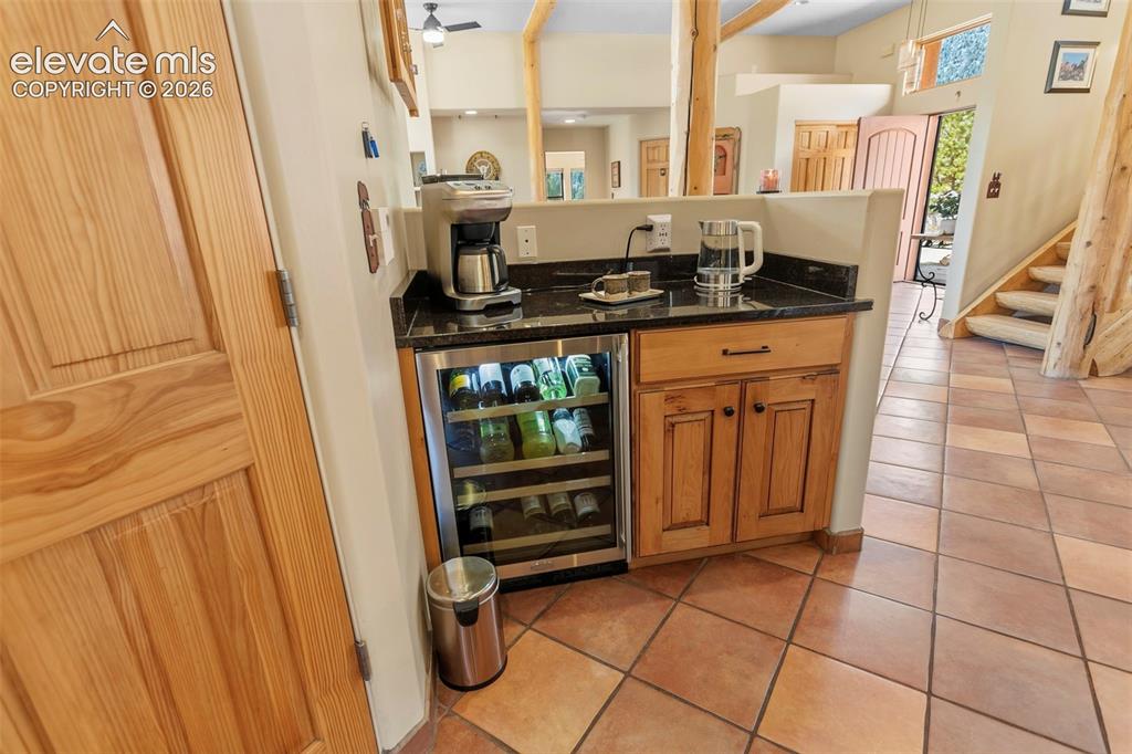 Image 11 of 39: Kitchen