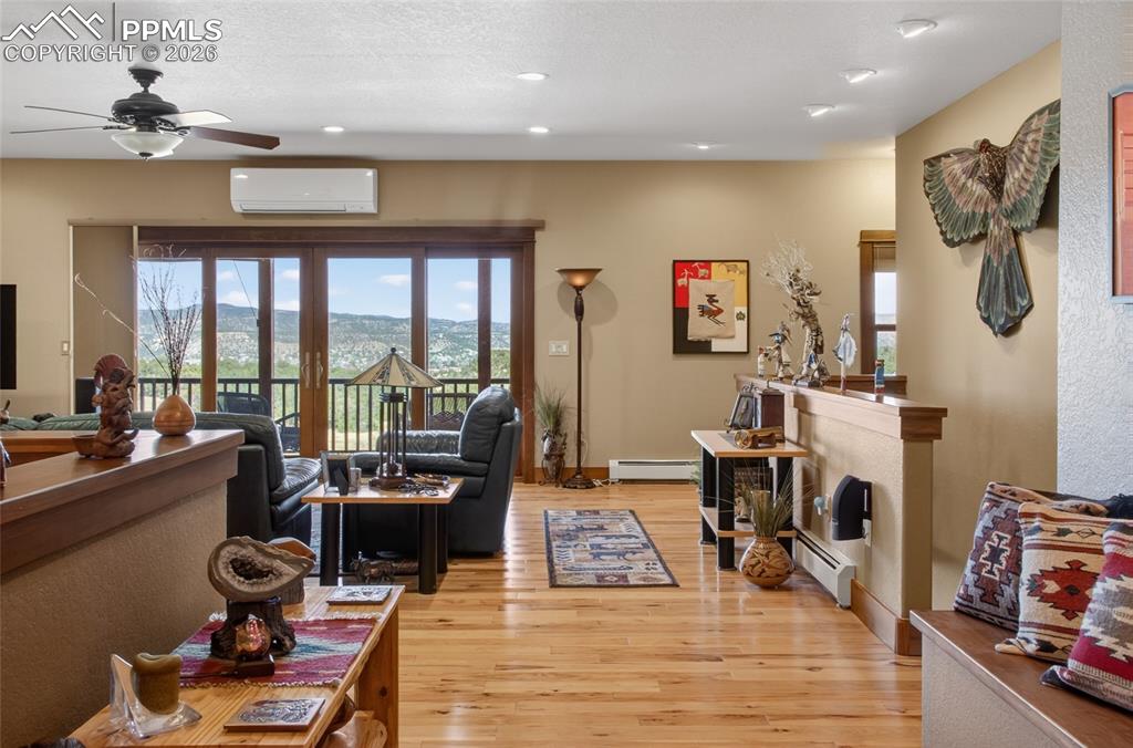 Image 14 of 50: Living Room
