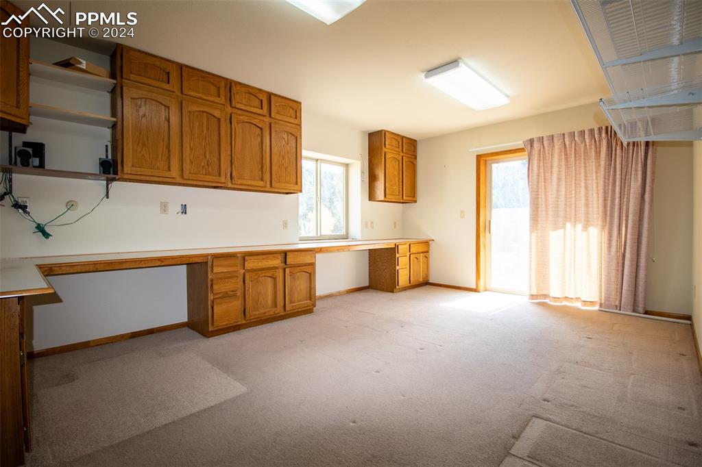 Image 47 of 50: Kitchen