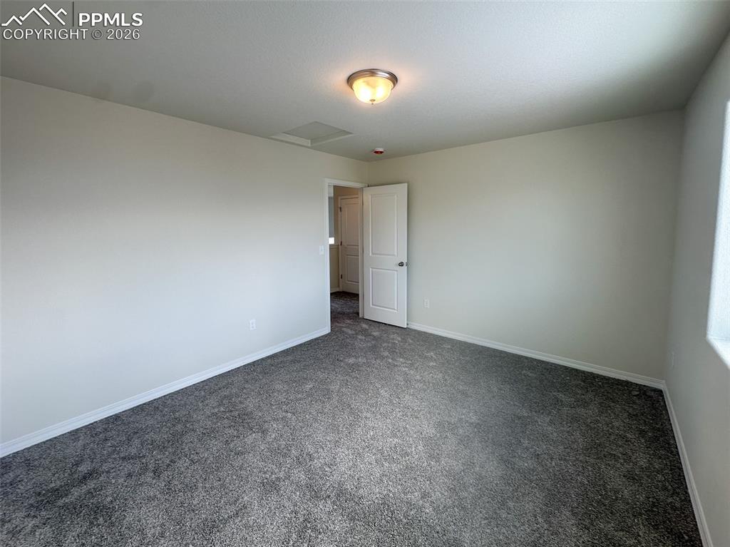 Image 20 of 29: Bedroom