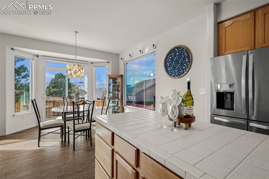 Image 14 of 48: Kitchen