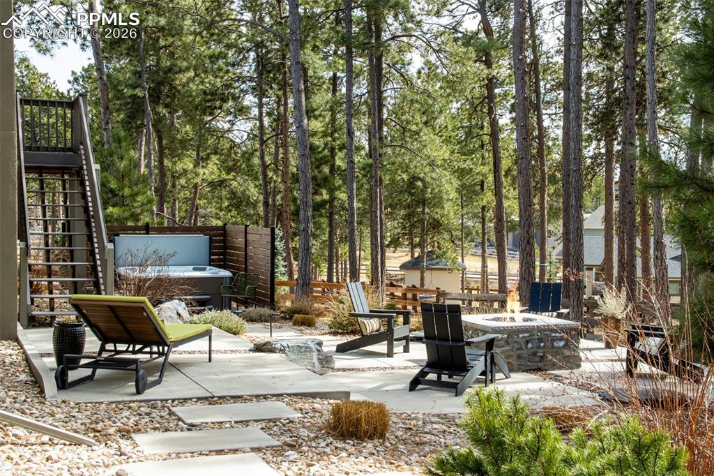 Image 45 of 50: Patio