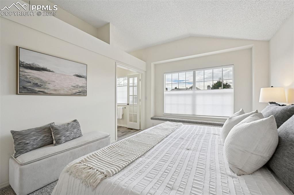 Image 20 of 34: Bedroom