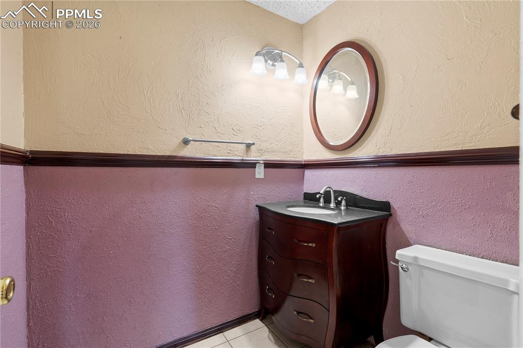 Image 9 of 28: Bathroom