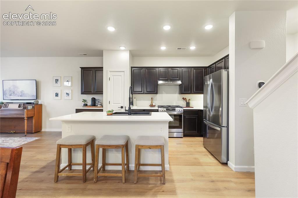 Image 9 of 23: Kitchen