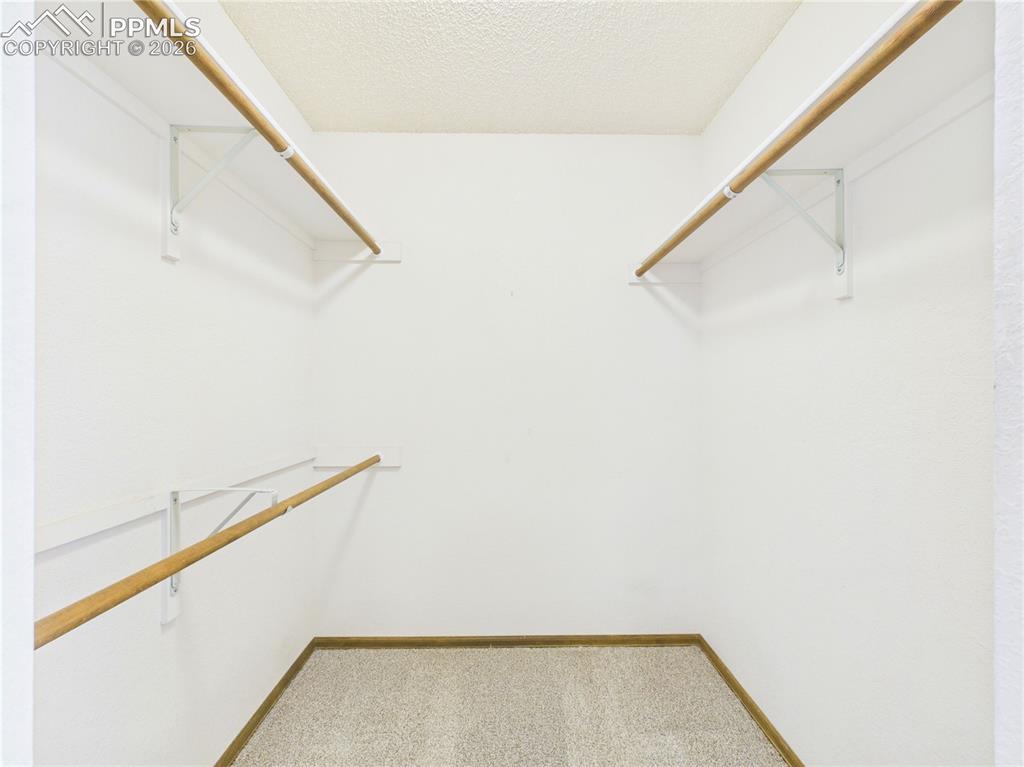 Image 26 of 44: Closet