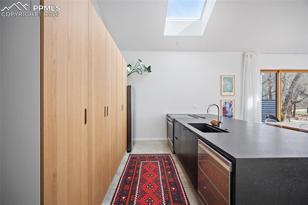 Image 17 of 50: Front of Structure