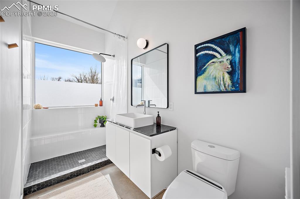 Image 27 of 50: Master Bedroom