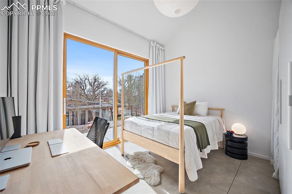 Image 29 of 50: Master Bedroom