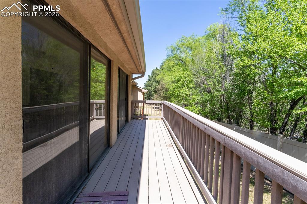 Image 21 of 49: Deck