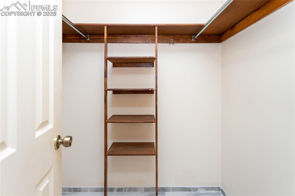 Image 32 of 49: Closet