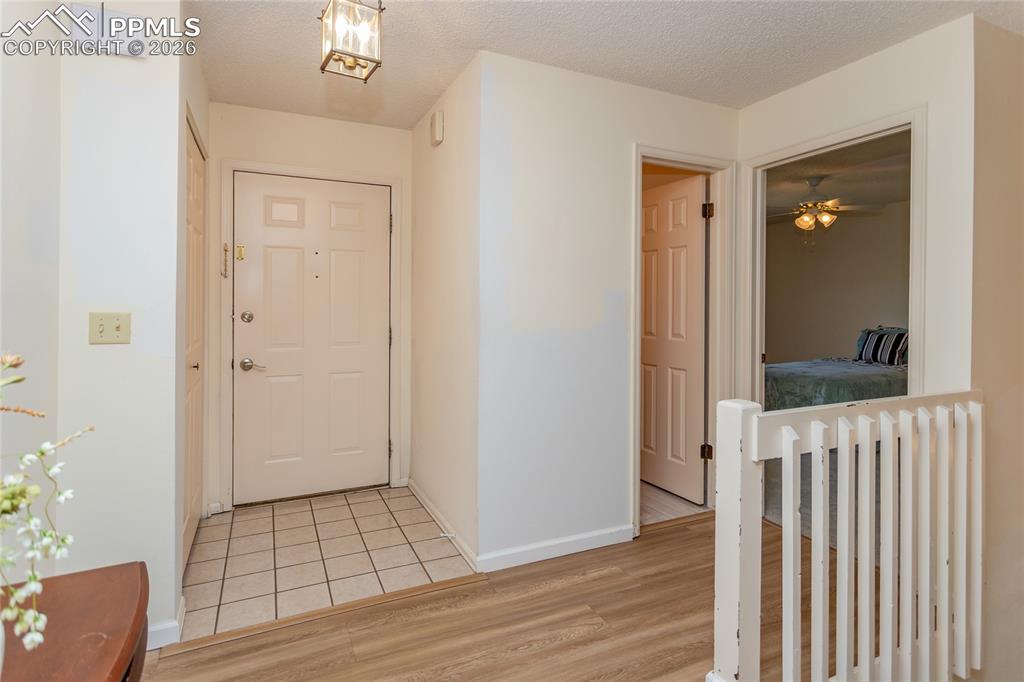 Image 5 of 49: Entrance Foyer