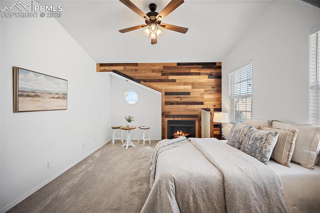 Image 11 of 22: Bedroom