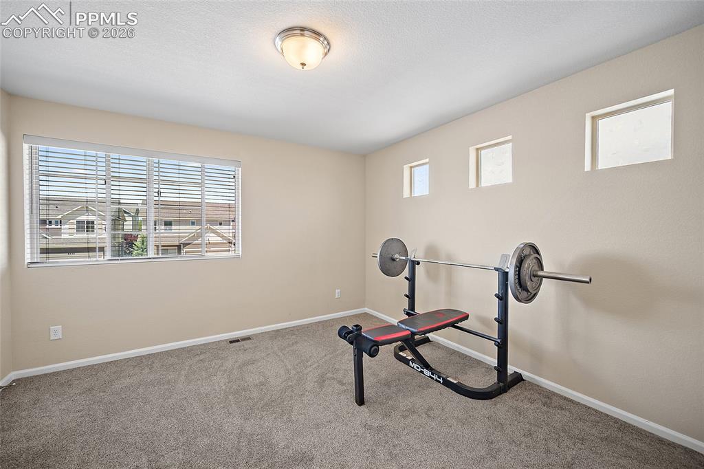 Image 20 of 40: Secondary Bedroom