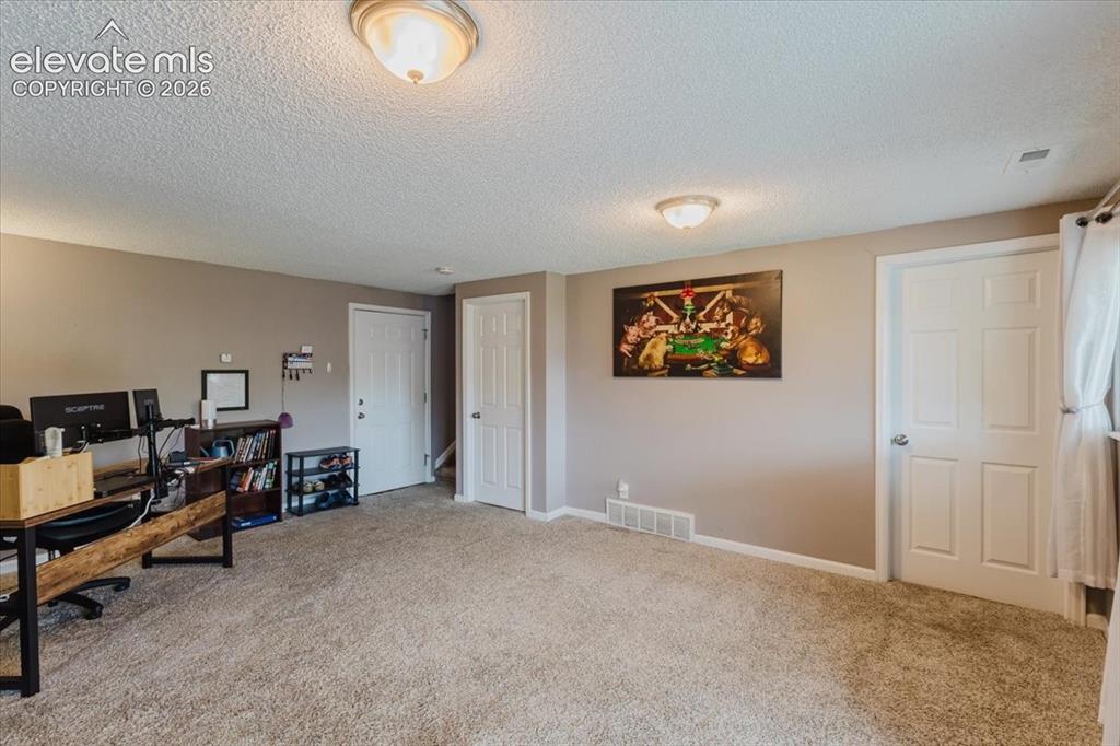 Image 18 of 49: Family Room