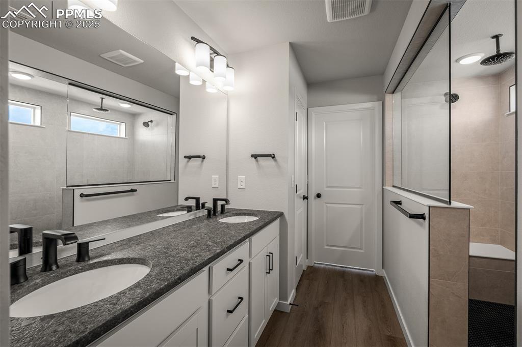 Image 17 of 31: Master Bathroom