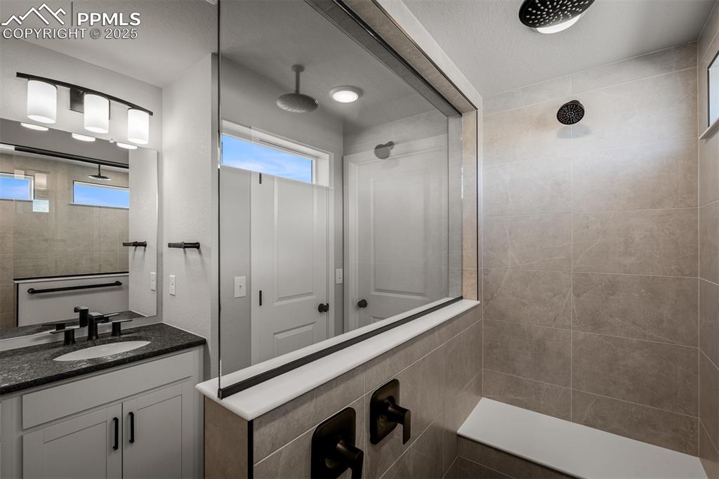 Image 18 of 31: Master Bathroom