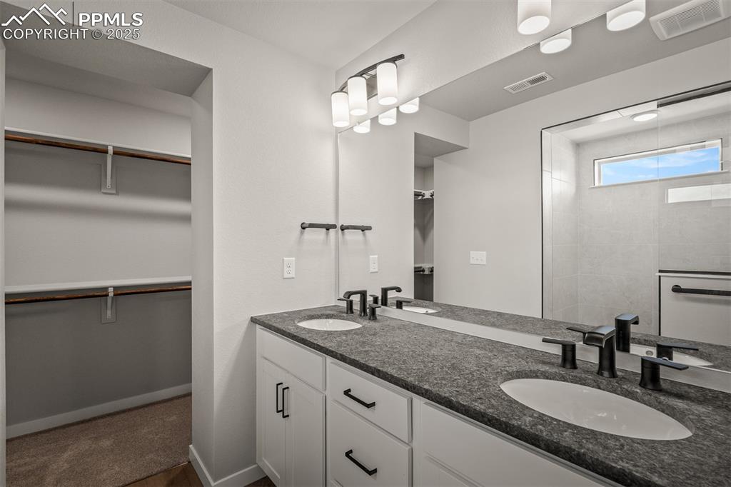 Image 19 of 31: Master Bathroom