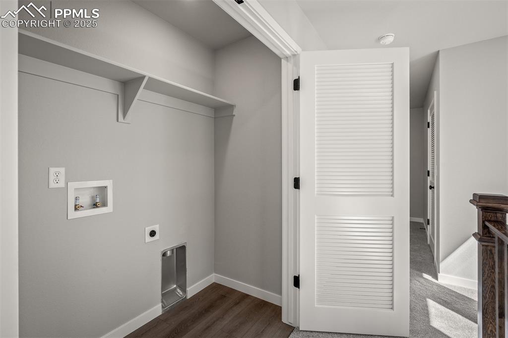 Image 25 of 31: Laundry