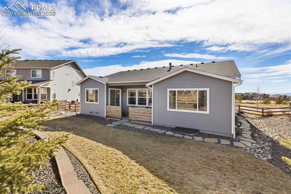 Image 41 of 45: Back of Structure