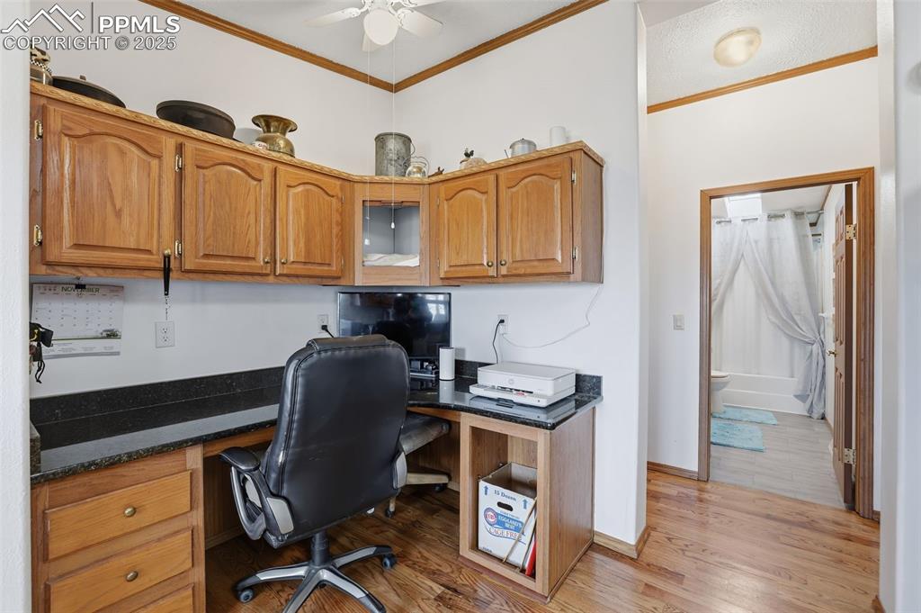 Image 17 of 49: Workstation off the kitchen