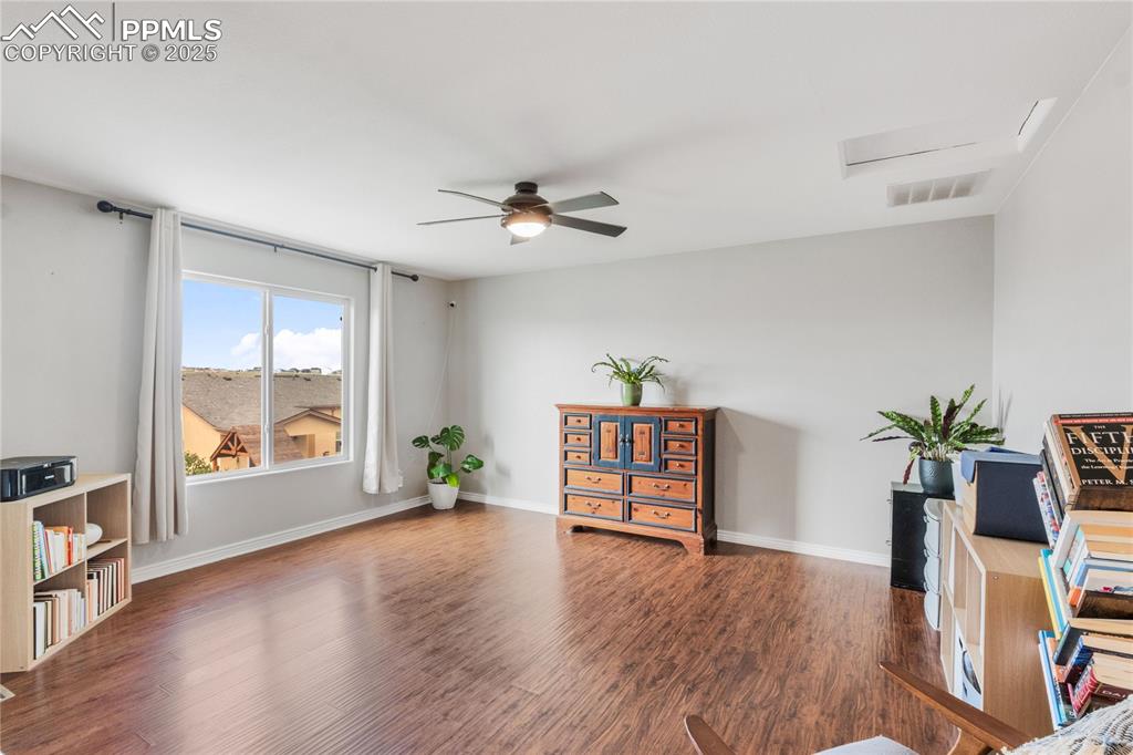 Image 14 of 38: Loft