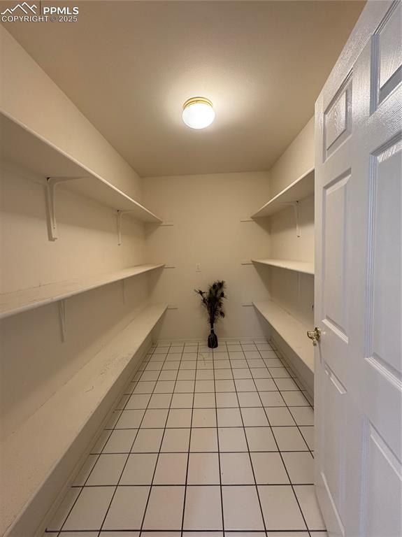 Image 14 of 27: Spacious Pantry