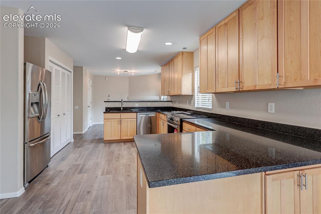 Image 8 of 42: Kitchen