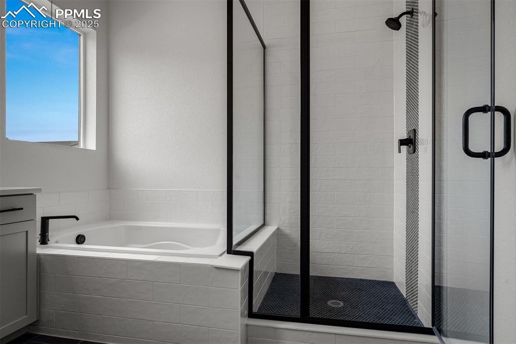 Image 19 of 32: Master Bathroom