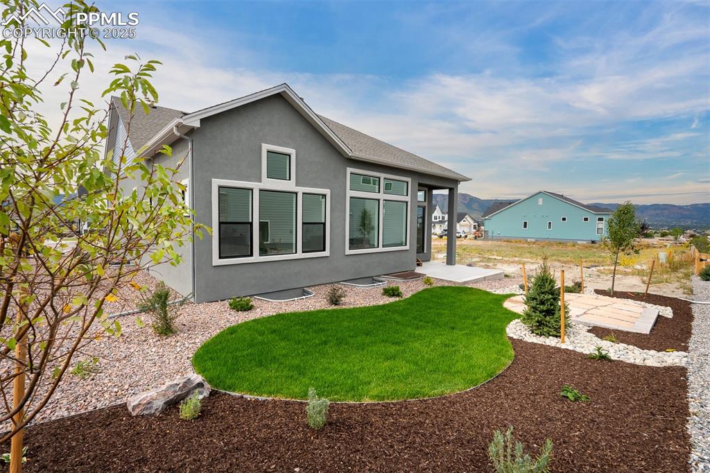 Image 31 of 32: Back of Structure