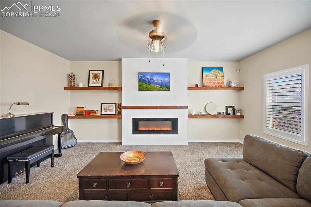Image 10 of 28: Living Room