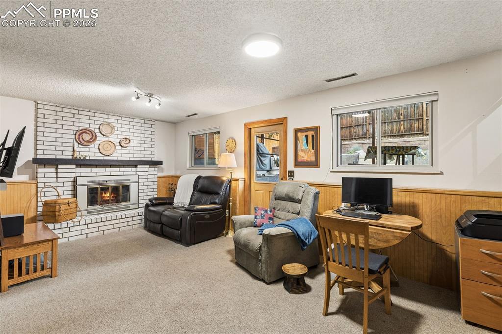 Image 13 of 34: Living Room