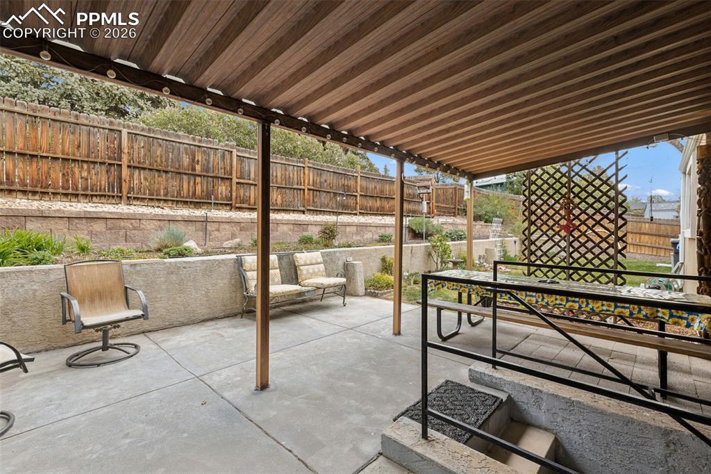 Image 23 of 34: Patio