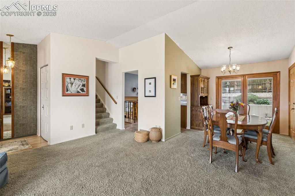 Image 6 of 34: Dining Area