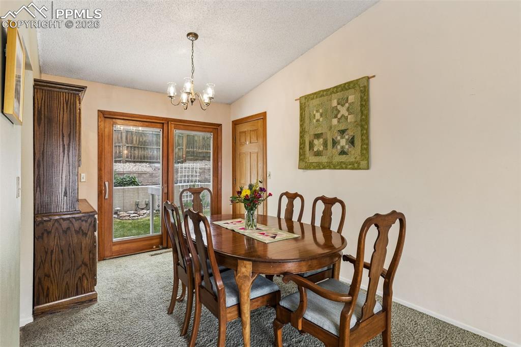 Image 8 of 34: Dining Area